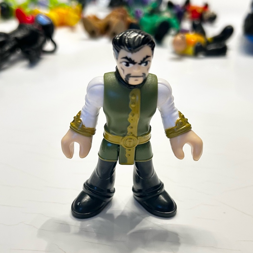Fisher-Price Imaginext DC Comics Super Friends Ra's al Ghul Action Figure